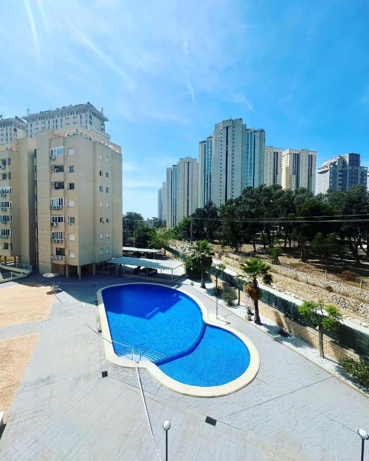Magic Studio With Swimming Pool เบนิดอร์ม ภายนอก รูปภาพ